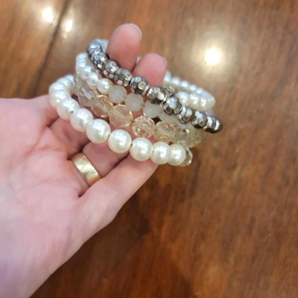 Pearl White & Gray Beaded Wrap Bracelet - Picture 3 of 8